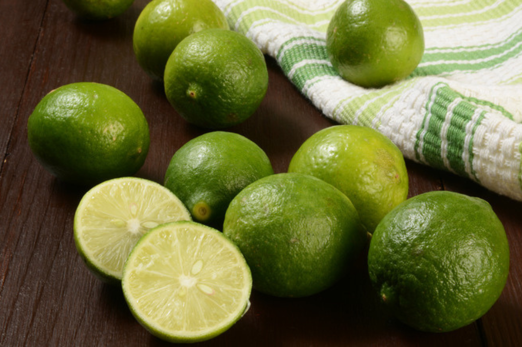 Seedless Limes vs. Regular Limes