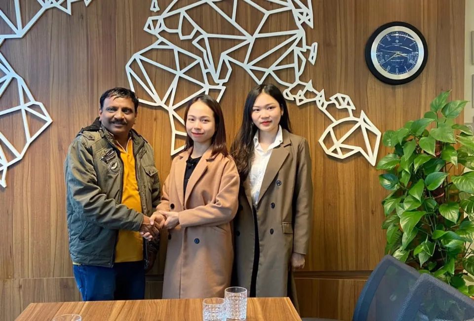 About Us 32 HAVIGO customer collaboration - stable supply planning