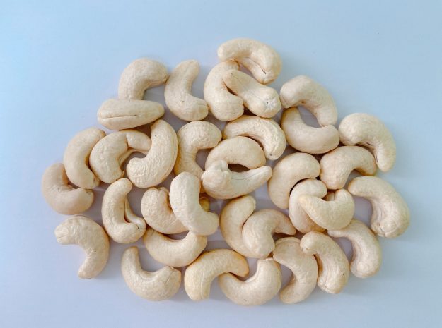 Cashew nut 240