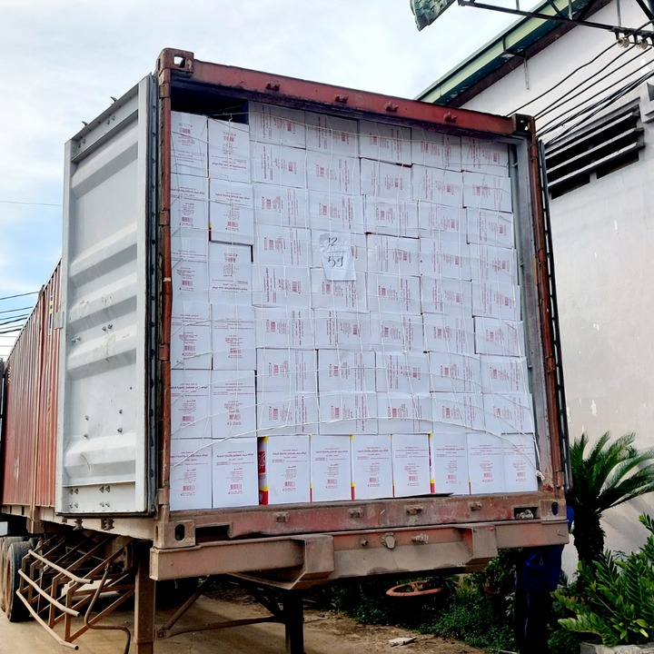 Loading image slot 02