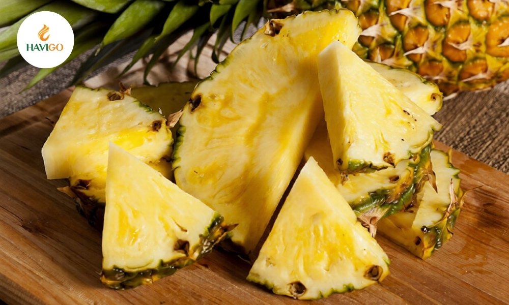 Queen Pineapple: The Sweetest Golden Gem of the Tropics 2 Queen Pineapple