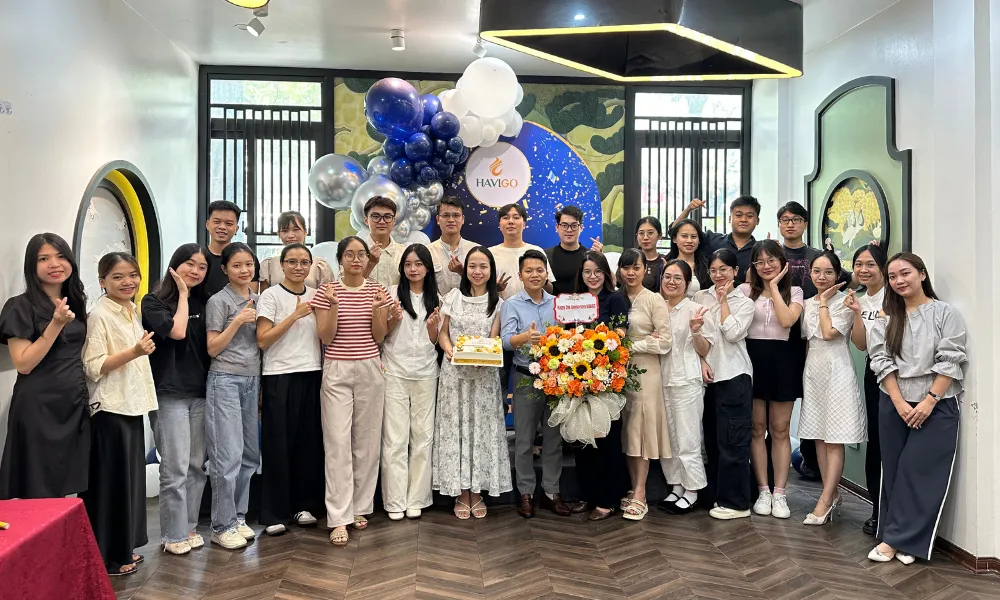 About Us 24 HAVIGO team / office