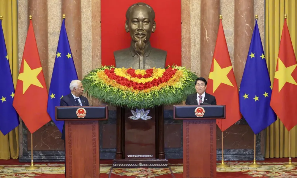 EU–Vietnam Upgrade to a Comprehensive Strategic Partnership 2 EU–Vietnam Comprehensive Strategic Partnership